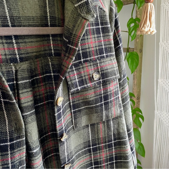 In The Style exclusive oversized check shirt in green multi - Picture 2 of 8